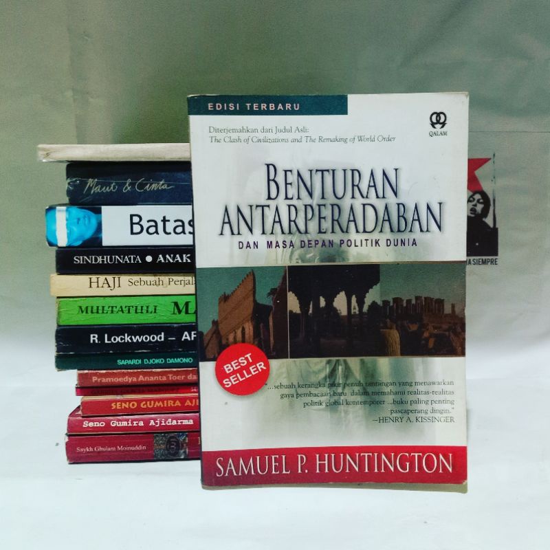 Buku-Buku Samuel P. Huntington / Sosial Budaya / Grafiti / Politik / Bentang Budaya
