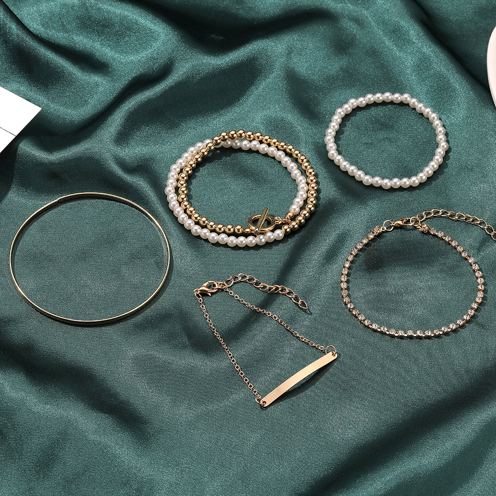Gelang Manik-manik 5 Potong Yang Dipersonalisasi Gelang Mutiara Multilayer Gaya Punk Aksesoris Geometris Logam Fashion