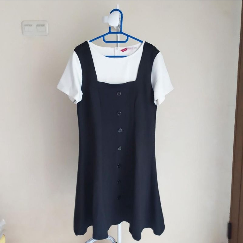 Dress scuba hitam putih
