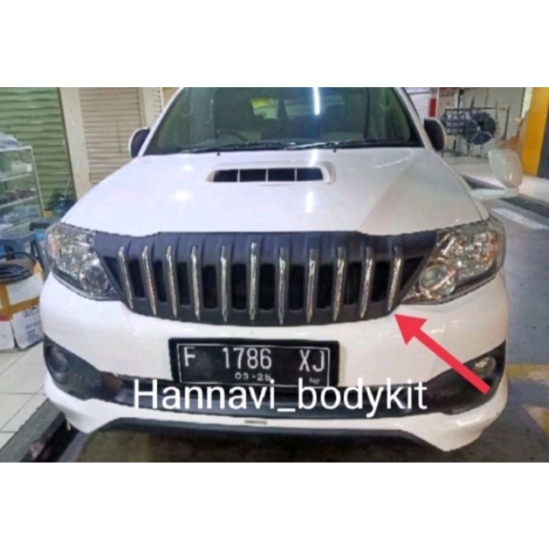 Gril grand fortuner 2012-2015 model prado