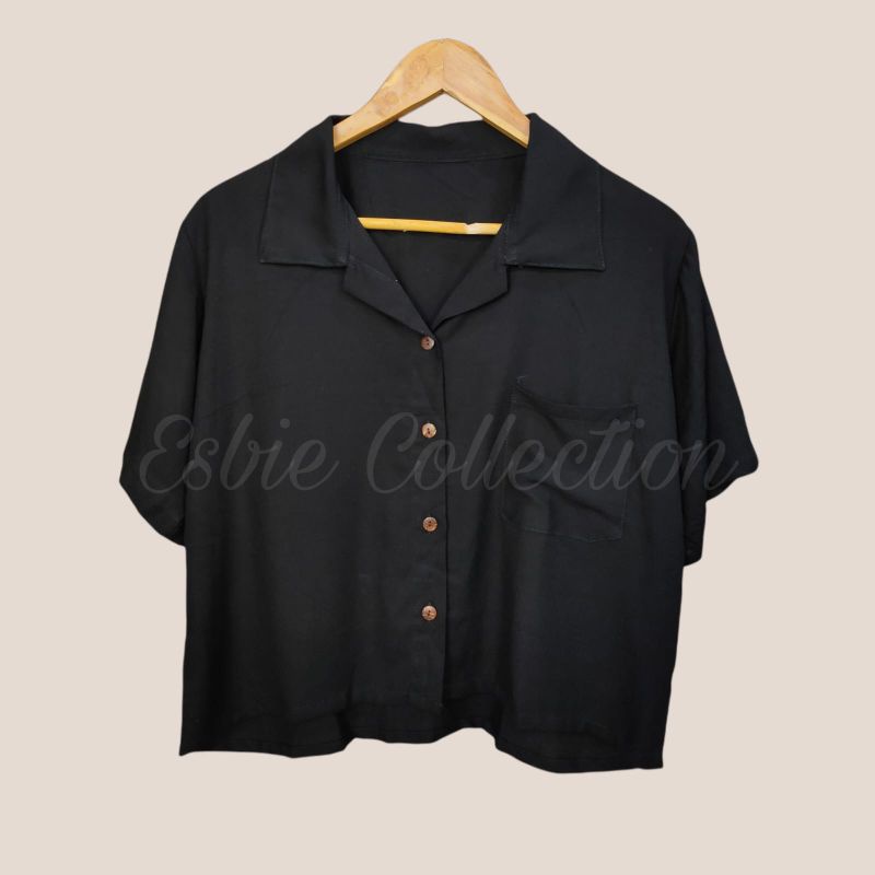 KEMEJA WANITA CROP POLOS-Hitam