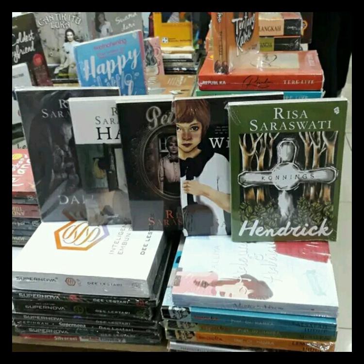 Harga Diskon 2018 Paket Hemat 5 Novel Risa Saraswati Hans Danur William Peter Hendrick Shopee Indonesia