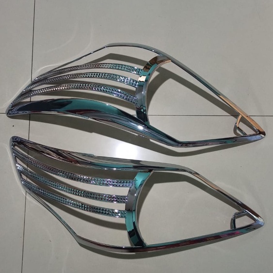 Garnish Lampu Chrome Grand Innova 2013 - 2015 Jsl Depan &amp; Belakang