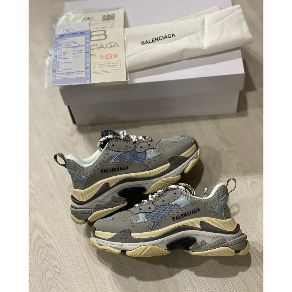 BALENCIAGA TRIPLE S GREY