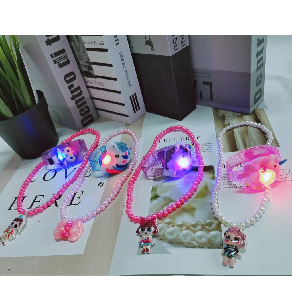KALUNG ANAK CEWEK MUTIARA SET GELAN MOTIF LOL KARAKTER KALUNG ANAK CEWEK MUTIARA SET GELAN MOTIF LOL KARAKTER