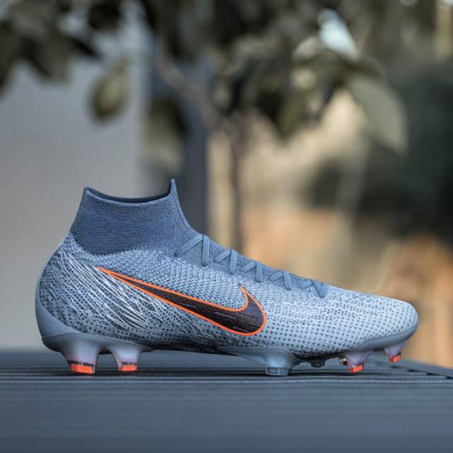 sepatu bola nike mercurial cr7