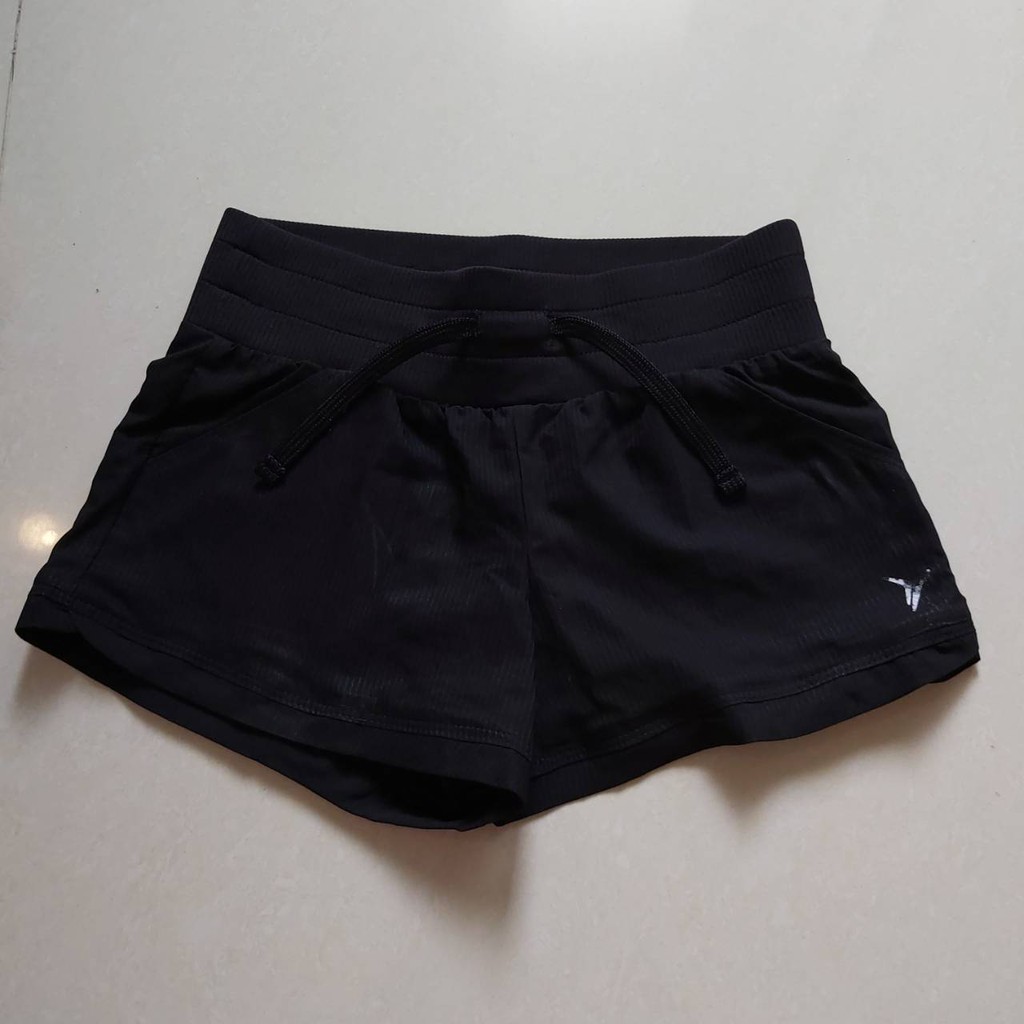 Celana Pendek Olahraga Wanita Merek Old Navy Thrift