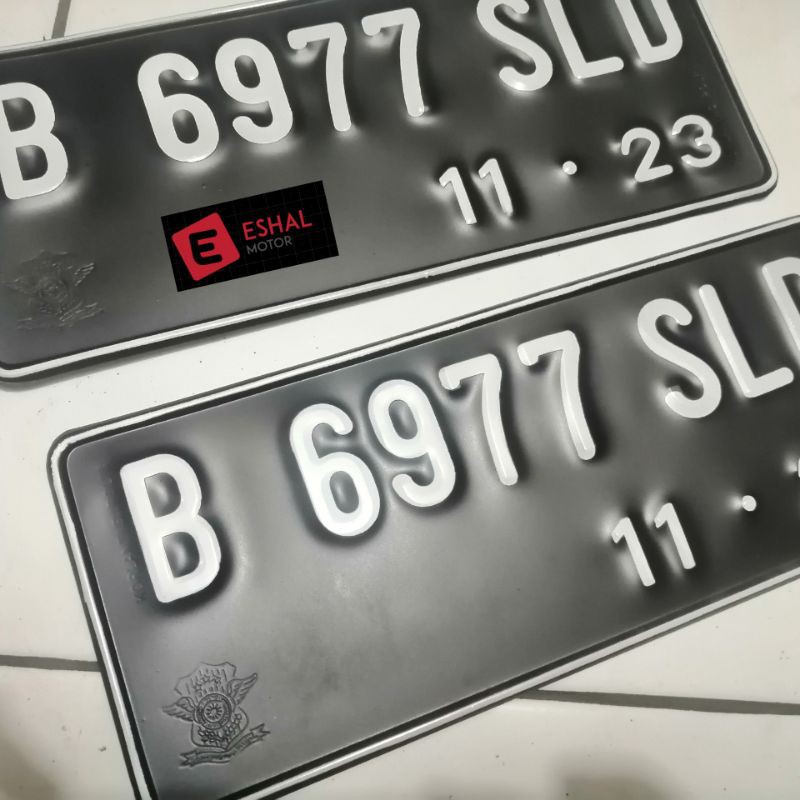 PLAT NOMOR KENDARAAN MOTOR 1PASANG / 2PCS DEPAN BELAKANG BERLOGO