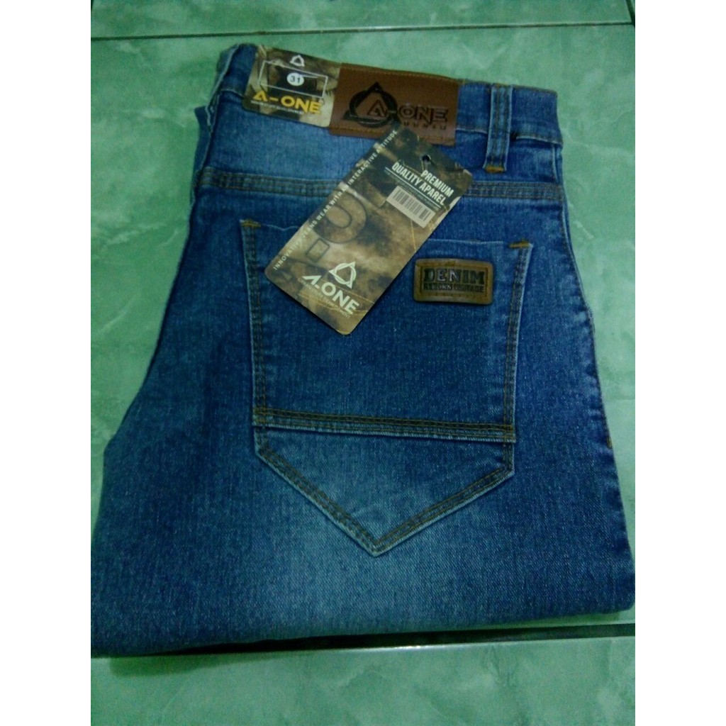 

Jeans Pensil Laki Uk.28-32