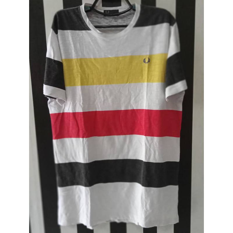 Preloved T-Shirt Original Fred Perry