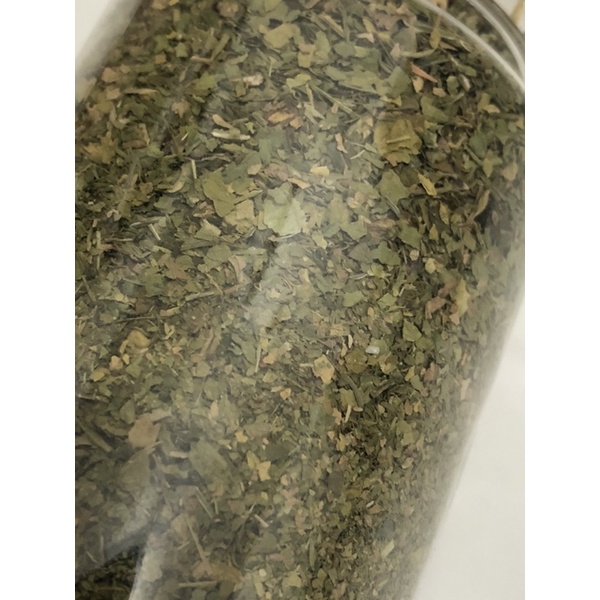 

Daun ketumbar (Wansui) cacah kering kering / Dehydrated Cilantro Flakes 250 gram