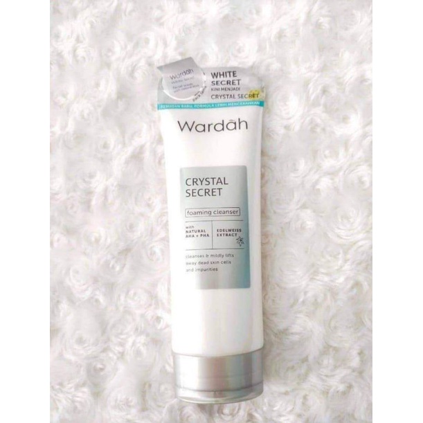 Facial wash wardah Crystal Secret