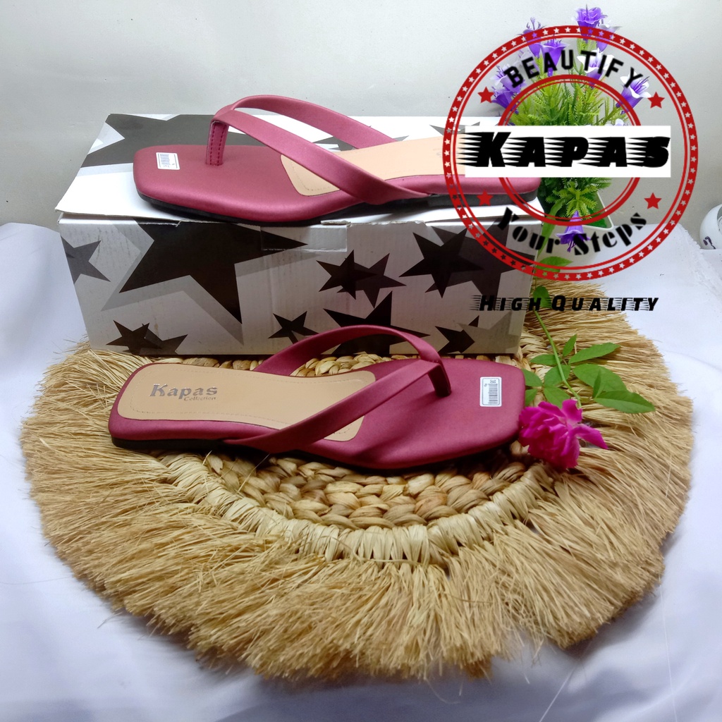 Senda Jepit Keteplek Empuk Trendy