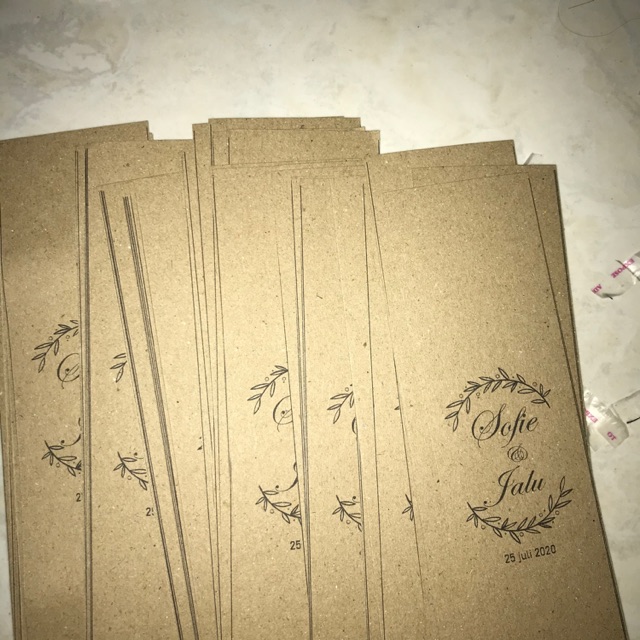 

KERTAS REQUES MELINGKAR 50 pcs UNTUK DOMPET