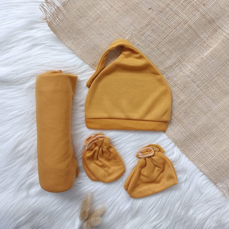 Set hemat baby newborn 4 in 1 polos bedong bayi kupluk sarung tangan dan sarung kaki bayi baru lahir