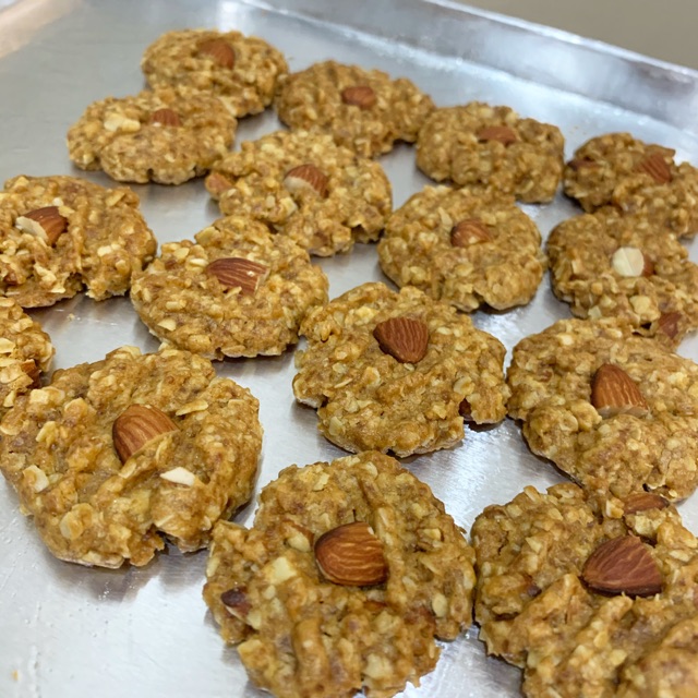 

Oat cookies almond variant