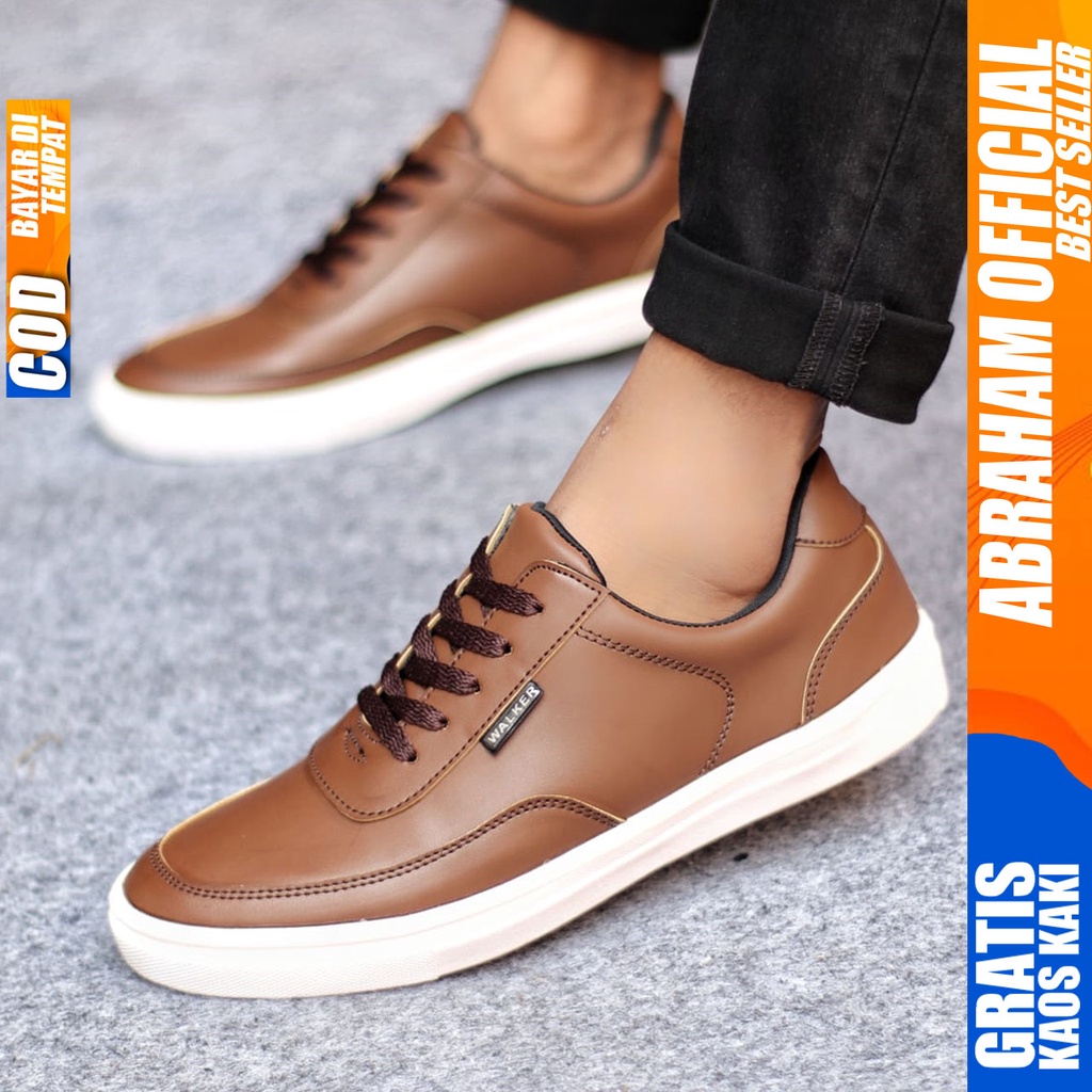 Sepatu Casual Pria Sneakers Hitam Kasual Kulit Pu Kekinian Kerja Kuliah Kantor Fashion Shoes Terbaru