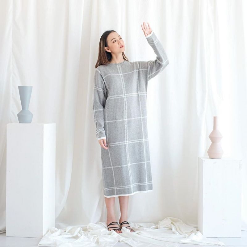 OLIVIA KNIT by DYN CLOTHINGLINE DYN BASIC