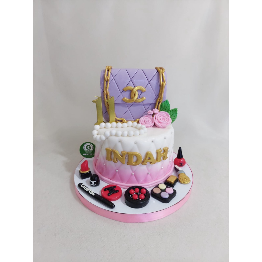 

TAS BIRTHDAY CAKE UK 15CM