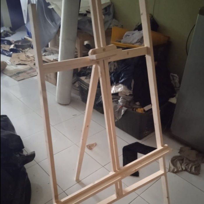 

Produk Terbaru Wooden Easel/Trinity Tinggi 150Cm Tebal Bahan Kayu Pinus