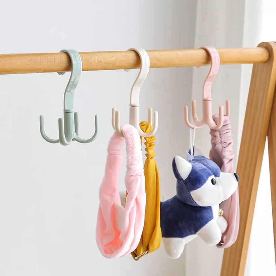 Hanger Serbaguna dengan 4 kait utk scraf,tali pinggang/Rotating hanger 360 degree