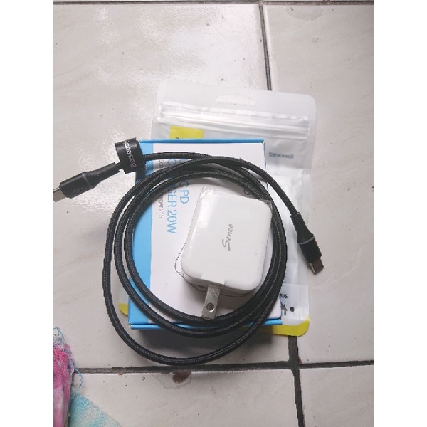 Charger Seneo PD 20 Watt plus kabel Baseus Original