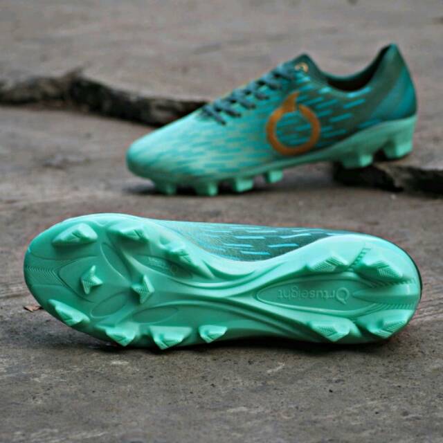 SEPATU BOLA ORTUSEIGHT PLASMA FG