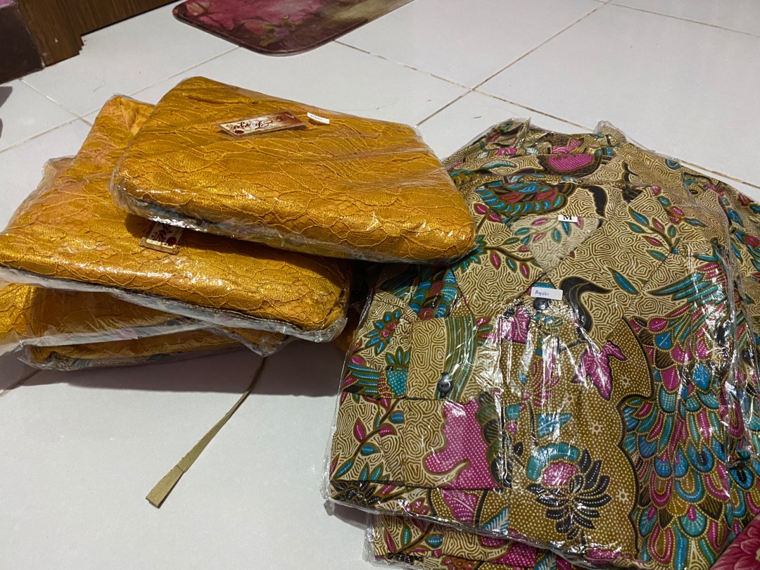 Zola_batik Batik Couple Kebaya Brokat Set Selendang 2578 - Andhara - Kebaya Selendang Cendrawasih