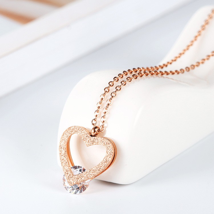 Perhiasan Kalung Titanium Korea Rosegold Love Batu Putih - BN319