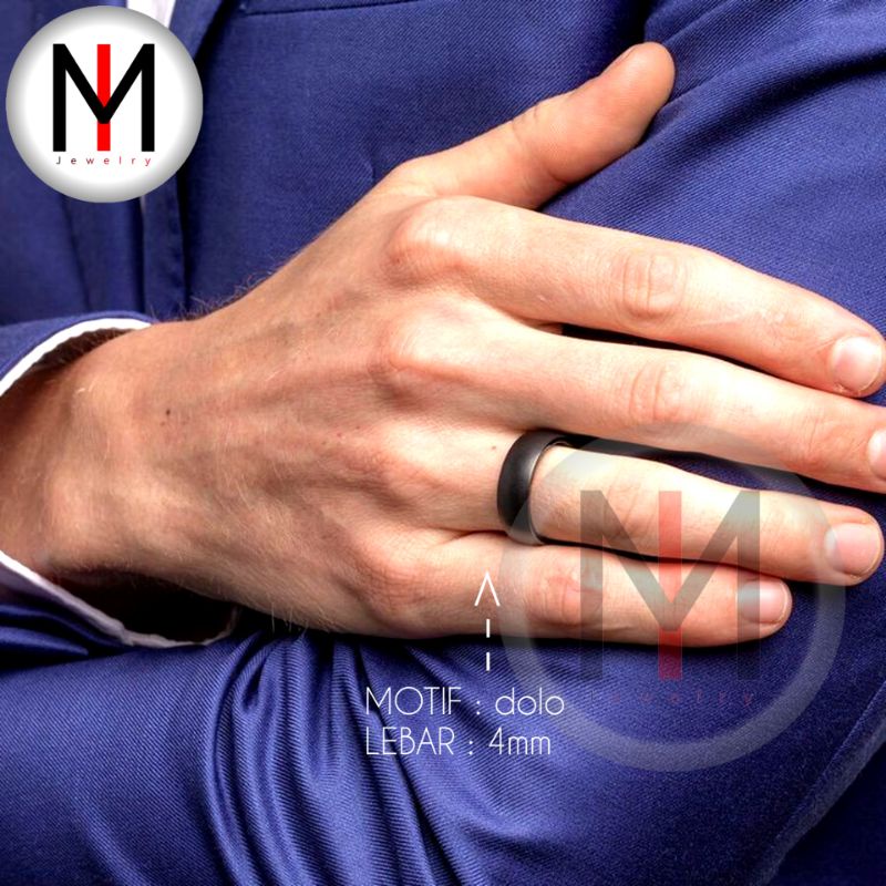 Cincin Pria Titanium Anti Karat Asli Hitam Black Wanita Cowok Cewek Keren Choker Choker