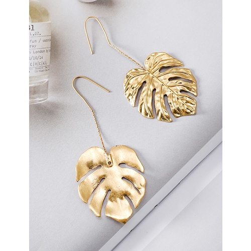 LRC Anting Gantung Fashion Golden Alloy Leaf Earrings