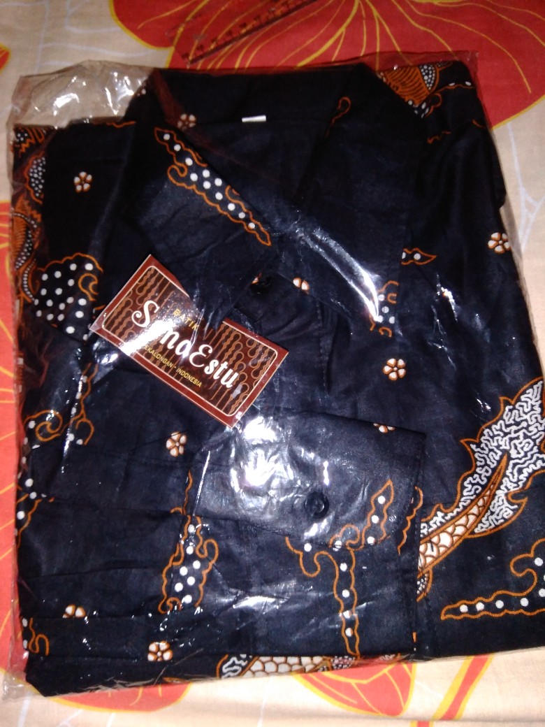 Gurdo Pari Kemeja Batik Pria Reguler Fit Lengan Panjang Modern Ori Dasar Hitam