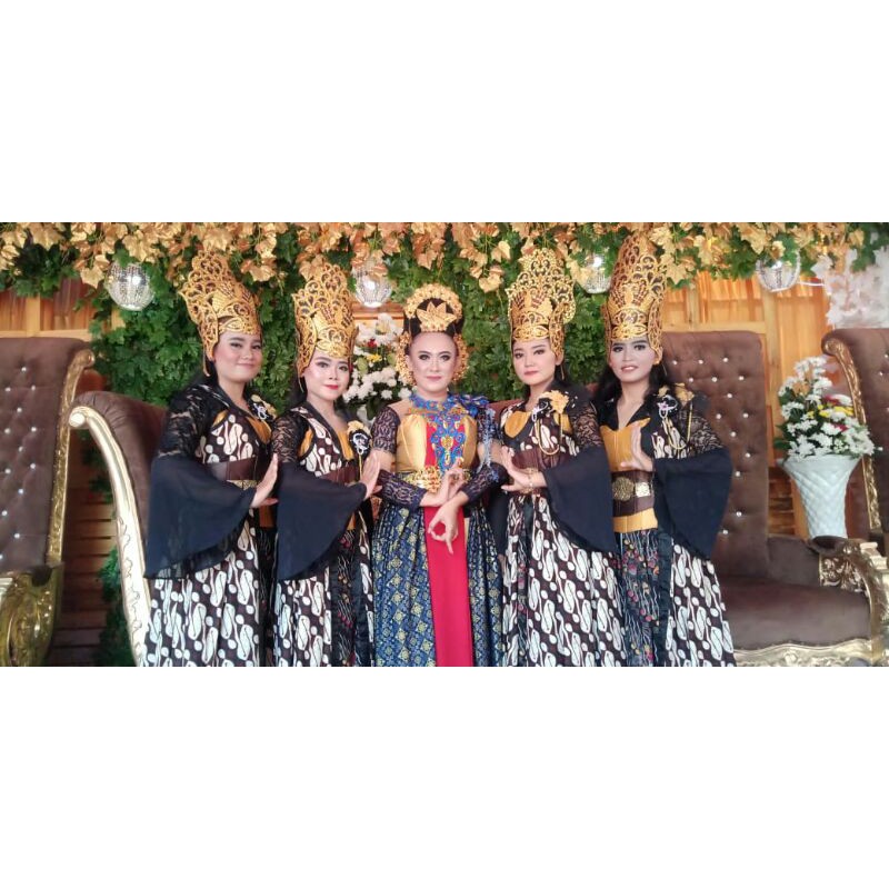 kostum upacara adat/jaipong/ BEKAS