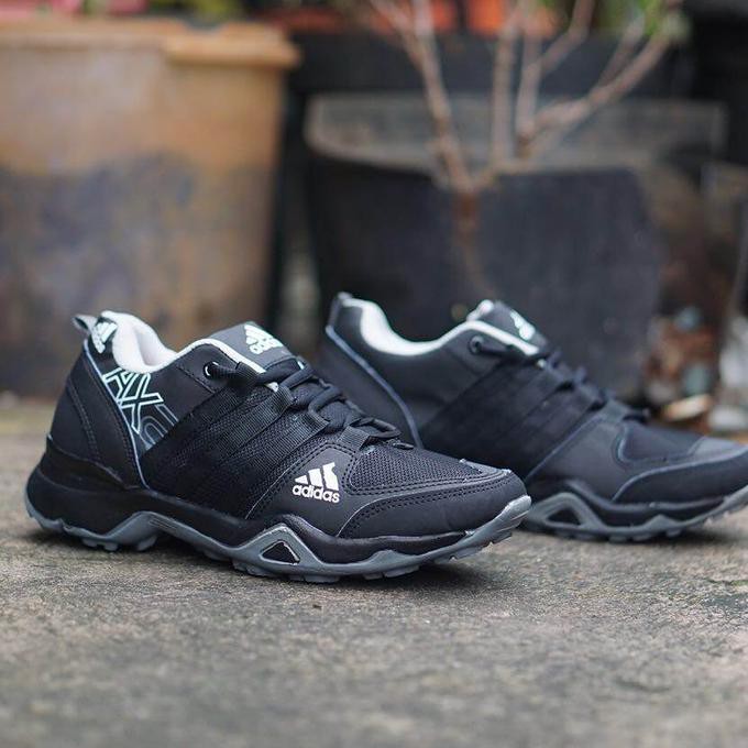 promo sepatu trekking adidas ax2 adventure / outdoor gunung pria black grey terbaru