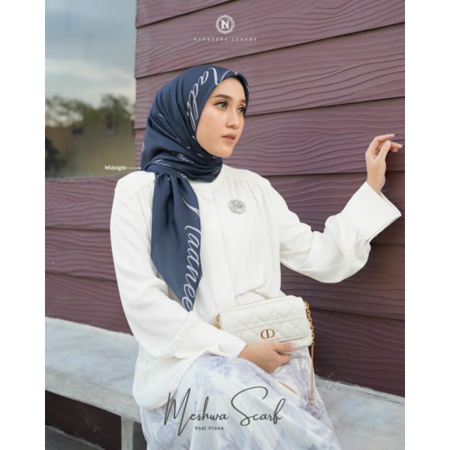 Meshwa Scarf By Nadheera Luxury