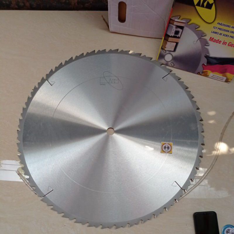 gergajiAKM28inch60tuntukbelah/potongkayugermany