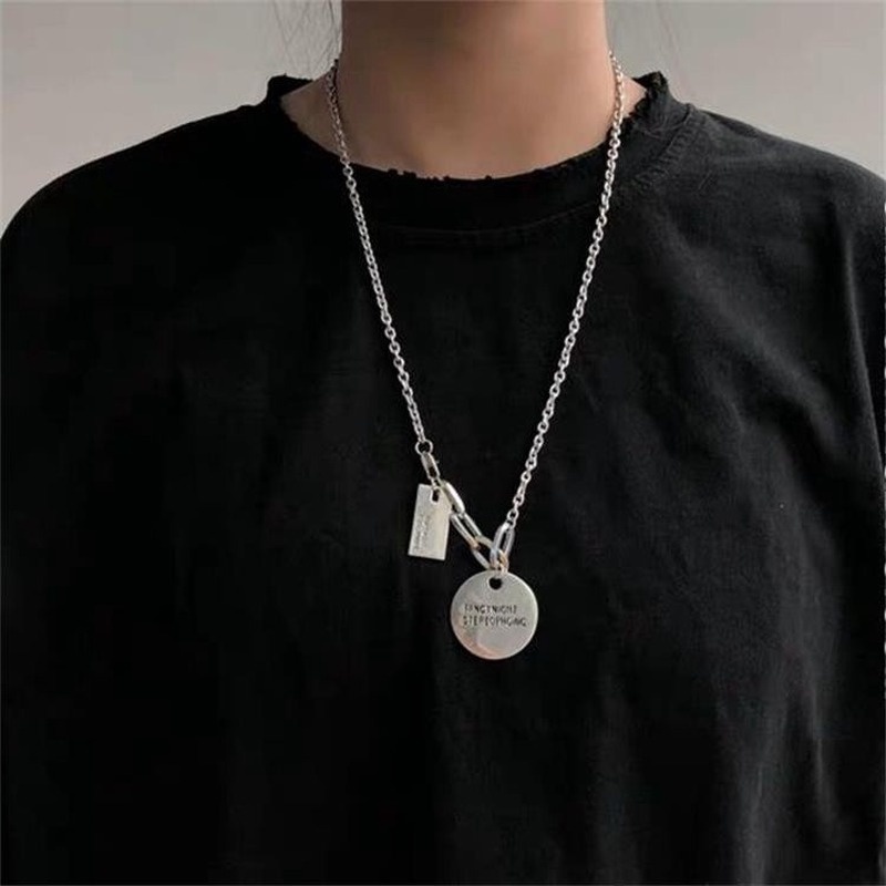 Fashion round brand letter pendant Hong Kong style wild retro old clavicle chain  210818