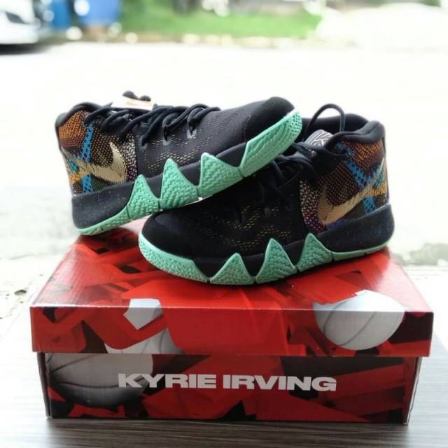 kyrie 4 mamba