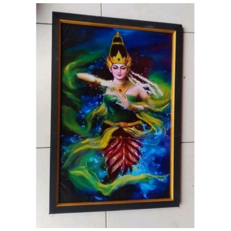 cetak lukisan Nyai Roro kidul plus bingkai ukuran 65 X 45