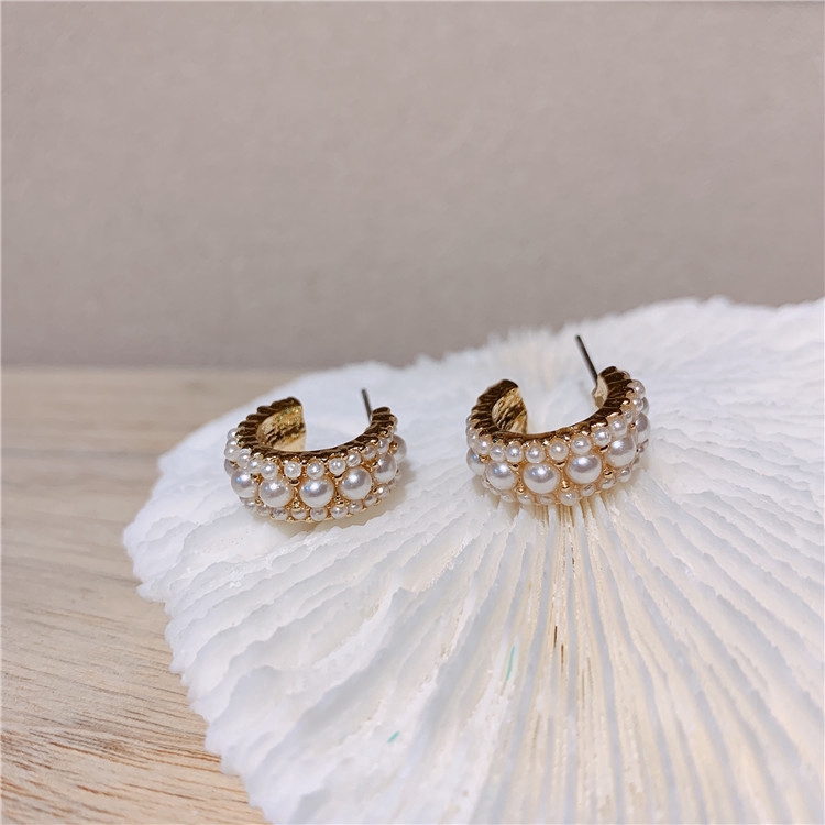 Anting Mutiara Setengah Lingkaran Bentuk C Untuk Wanita Aksesoris Korea vintage Elegan