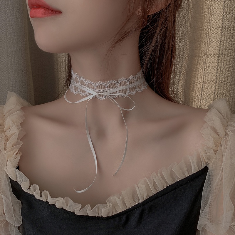 Kalung Bahan Lace Aksen Pita Warna Hitam Gaya Korea Untuk Wanita