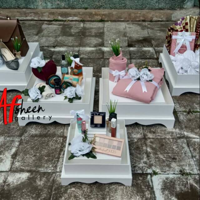  Box  hantaran seserahan  pernikahan kaki ukir set isi 6 