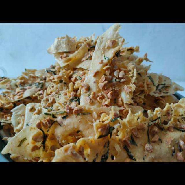

Peyek kacang/peyek teri/peyek kacang ijo