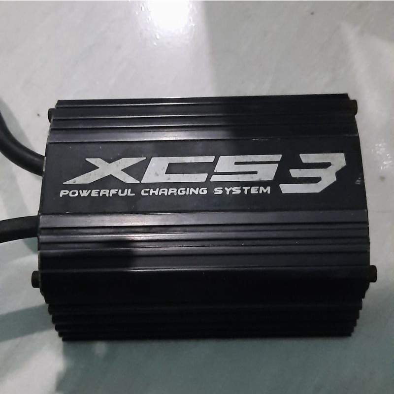 Hurricane XCS3 Stabilizer Aki Mobil Penghemat BBM Stabilkan Arus Listrik