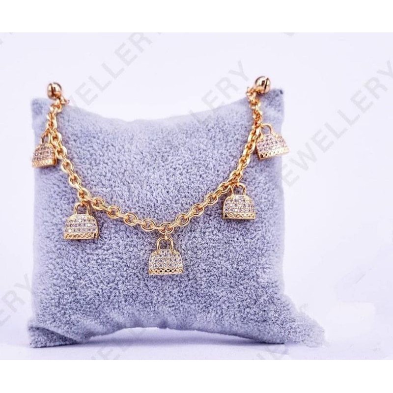 gelang vier bracelet