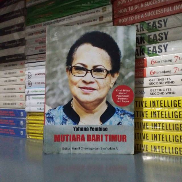 Buku YOHANA YEMBISE MUTIARA DARI TIMUR Hasril Chaniago
