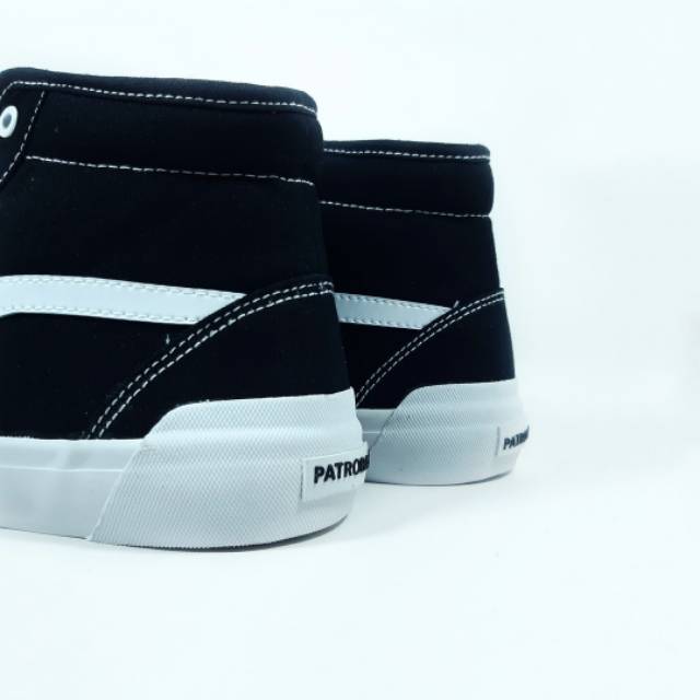 SEPATUPATROBAS IVAN HIGH BLACK WHITE