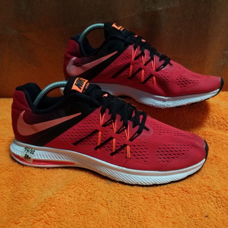 Sepatu second Nike Zoom Winflo 3