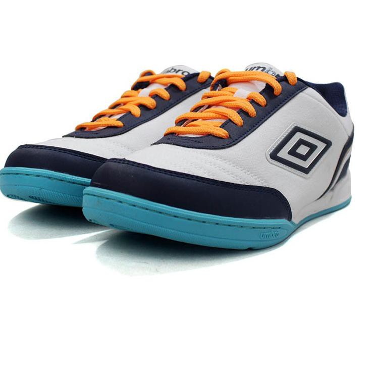 umbro street v