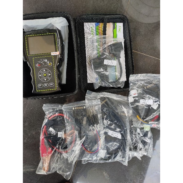 SCANNER MOTOR INJEKSI UNIVERSAL JDIAG M100 YAMAHA HONDA VESPA OBD2